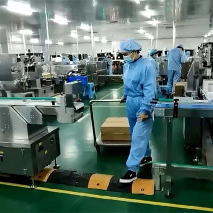 Aisle Pass-through Conveyor